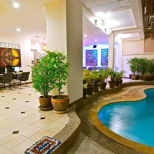 Square One Hotel Patong